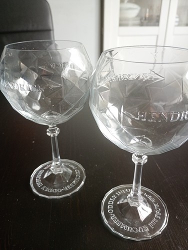 Pair hendrick gin large - pair,