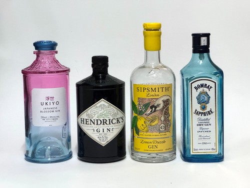 Empty gin bottles - -, ukiyo
