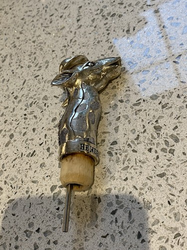 Hendricks gin giraffe - giraffe, 🦒