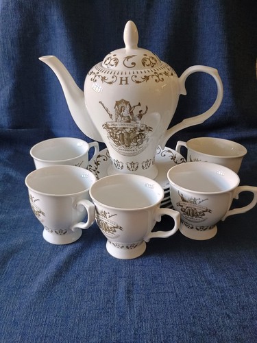 Hendrick gin teapot with - hendrick’s,